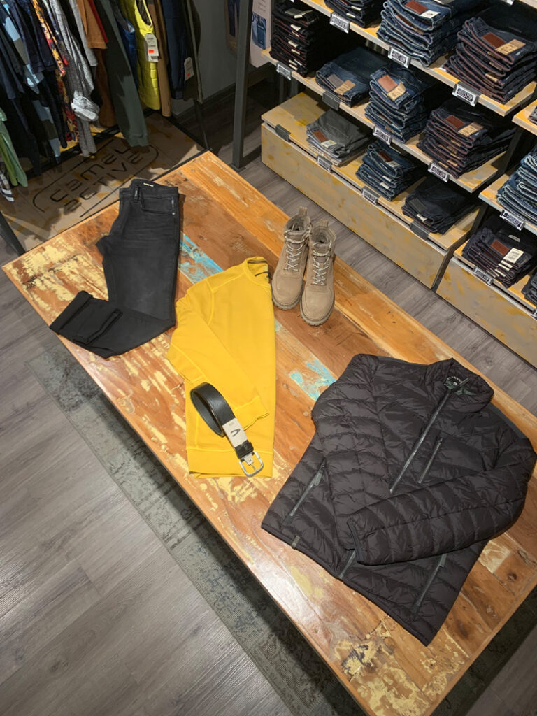 camel active store waren müritz Schaufenster