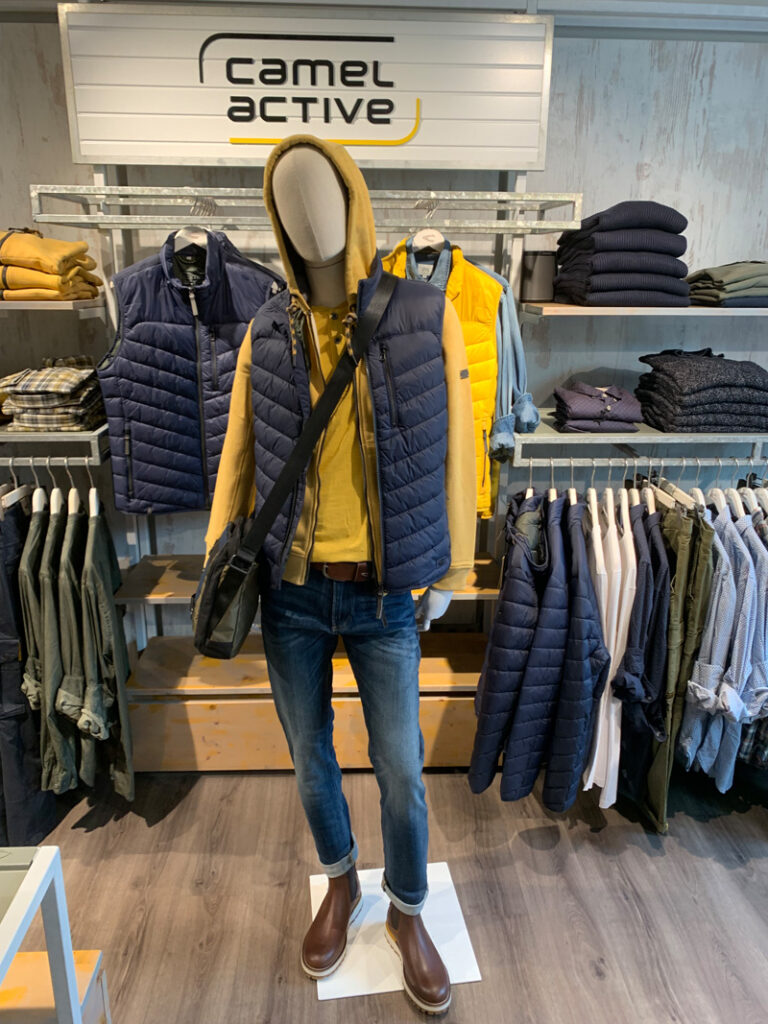 camel active store waren müritz Schaufenster